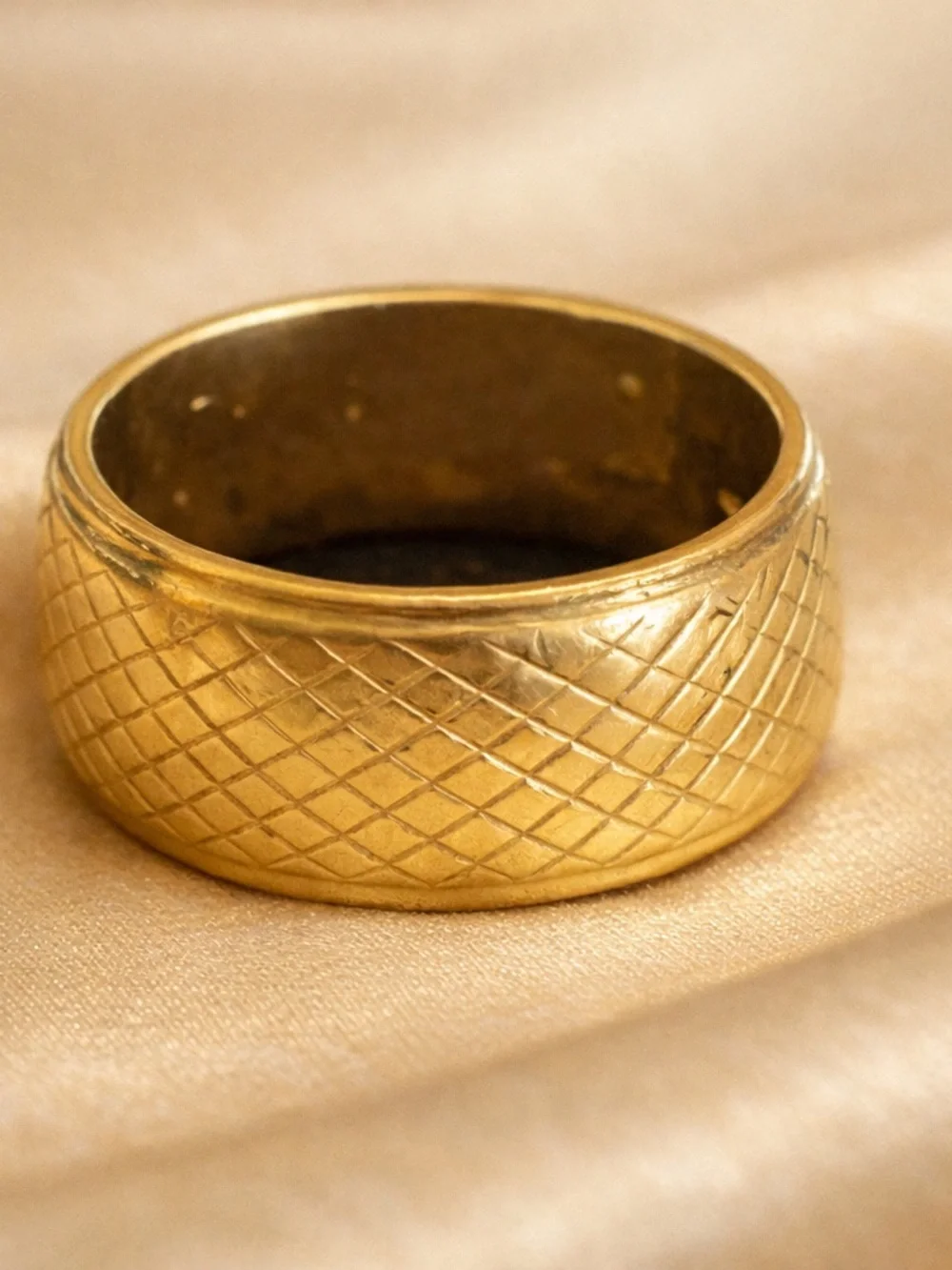 14K Gold Crosshatch Wedding Band , Size 6,  6.7 g Romantic Elegance, c.1971